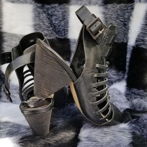 Black Leather Sandals with Heel